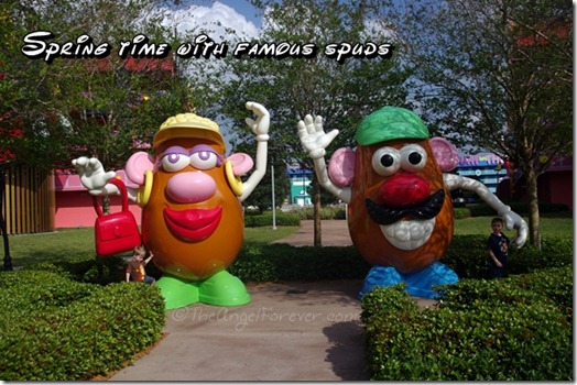 Mr and Mrs Potato Head at Disney's Pop Century Resort