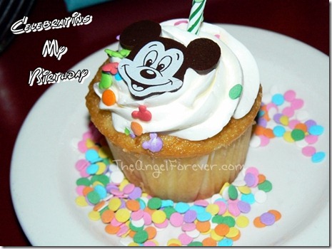 Mickey Cupcake